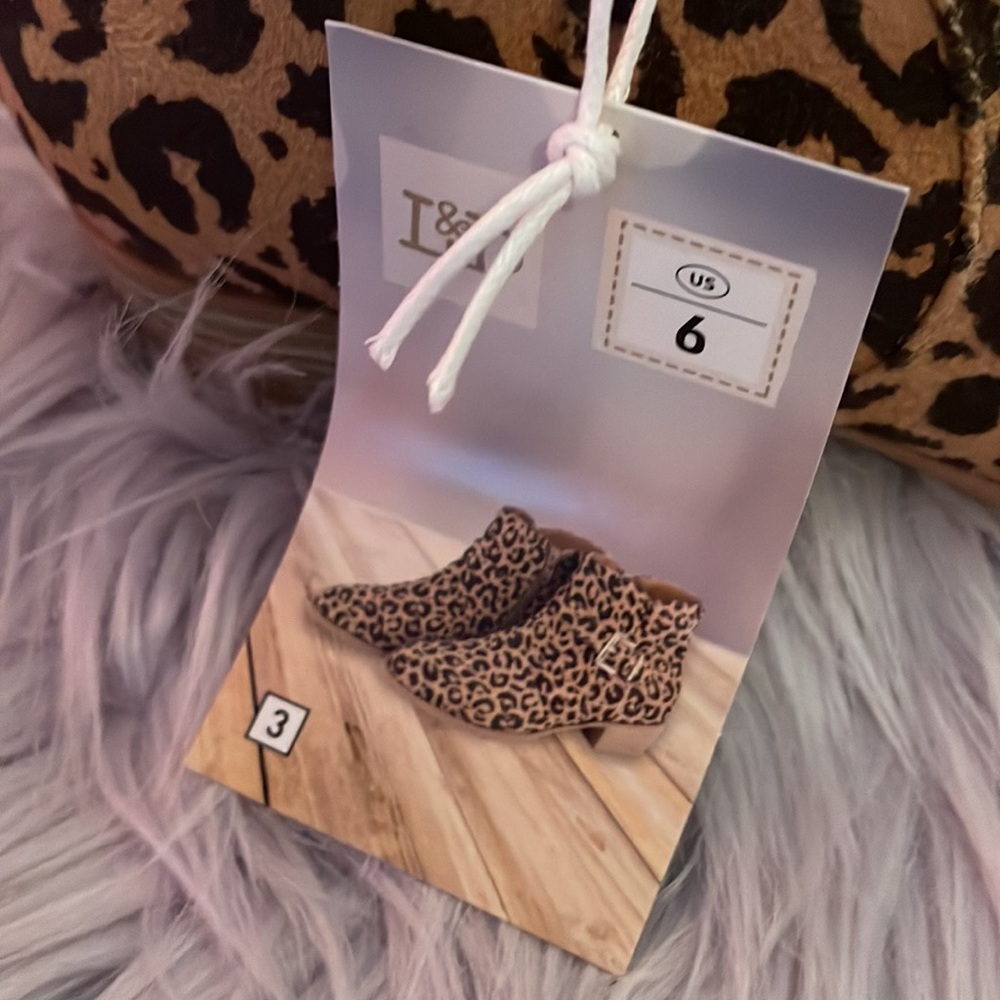 Leopard Booties - Picture 8 of 8